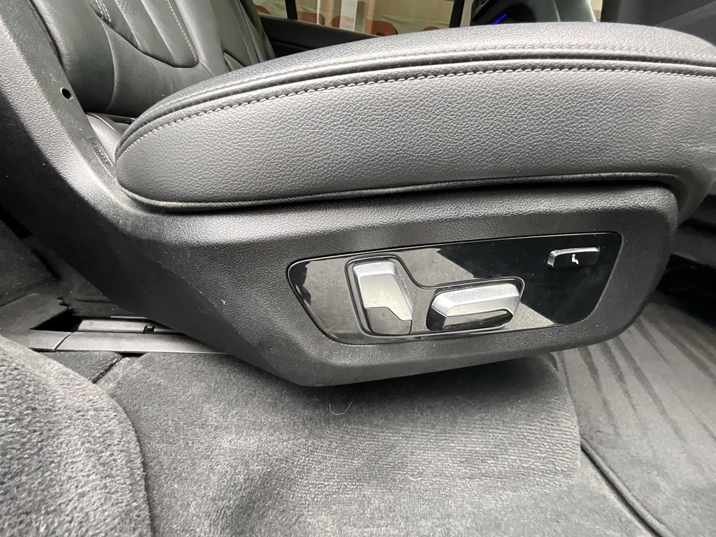 2019 BMW X7 Image 22