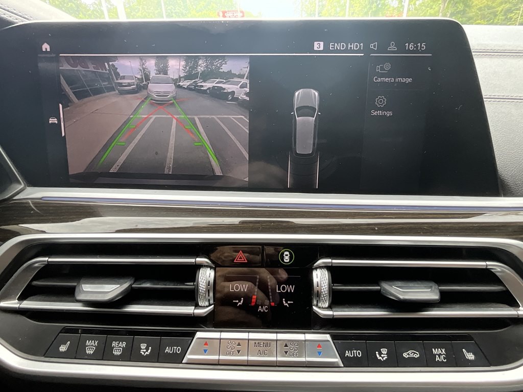 2019 BMW X7 Image 36