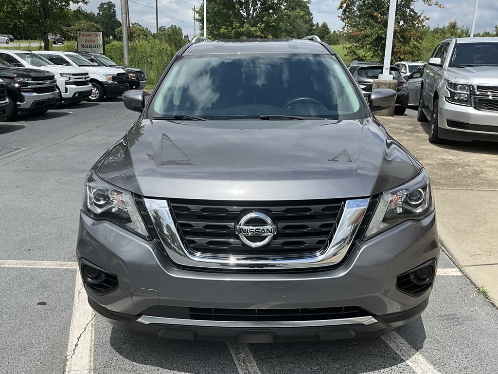 2019 Nissan Pathfinder Image 2