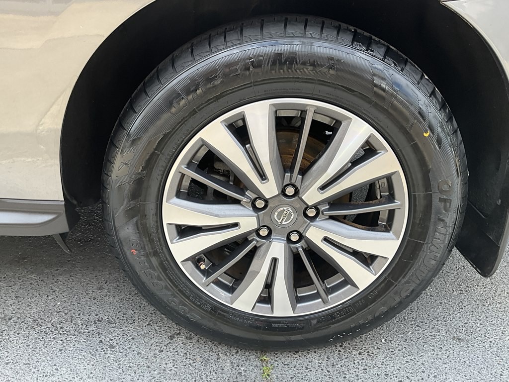 2019 Nissan Pathfinder Image 10