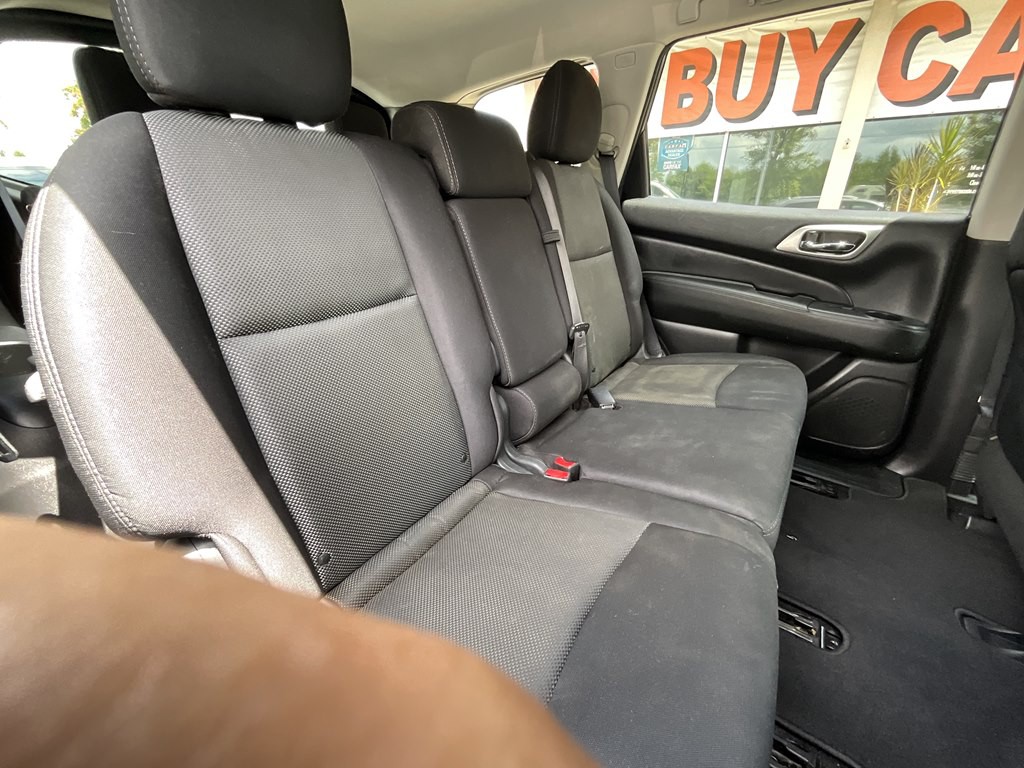 2019 Nissan Pathfinder Image 17
