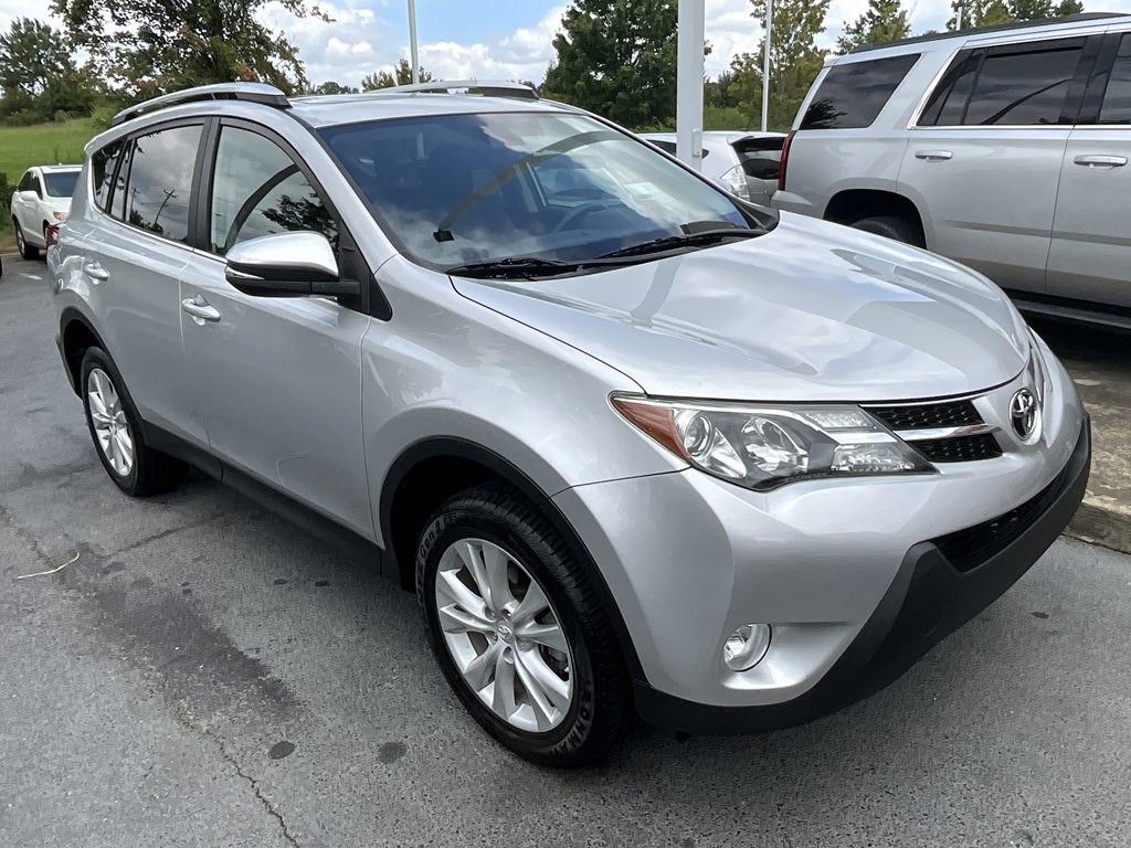 2015 Toyota Rav4 Image 1