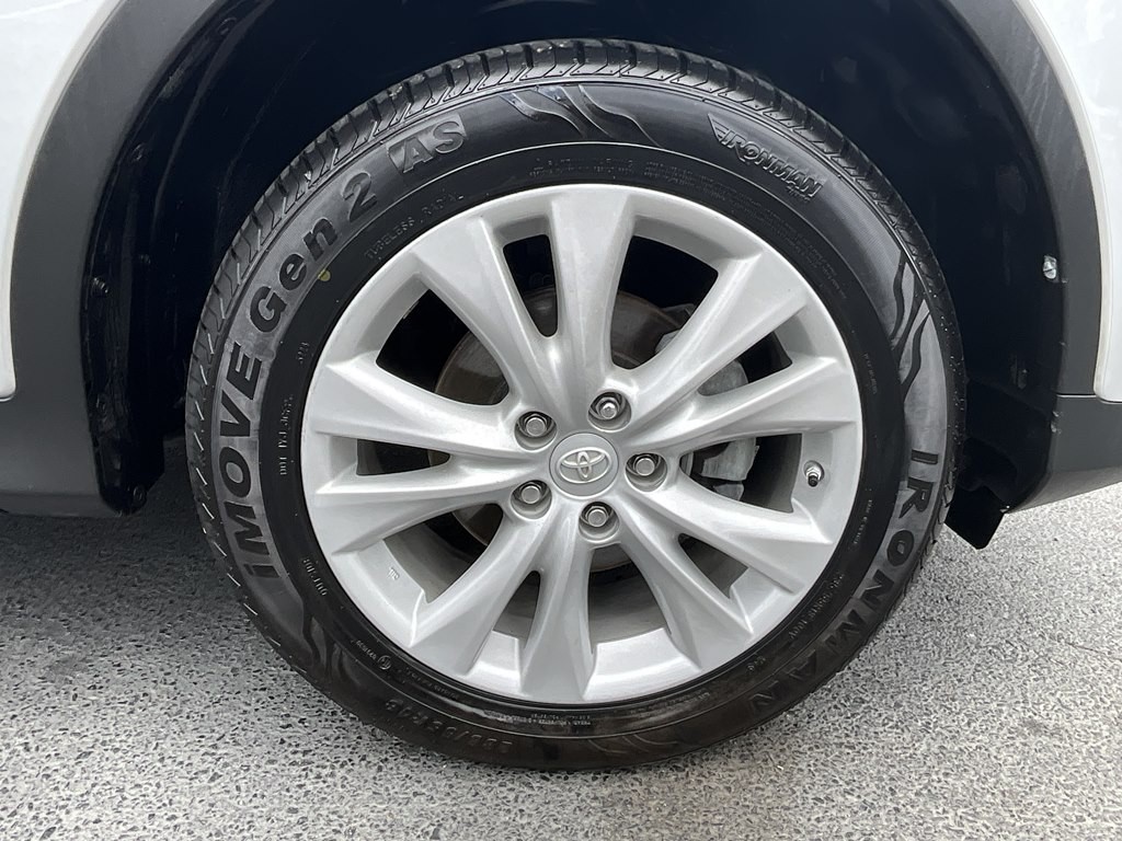 2015 Toyota Rav4 Image 8