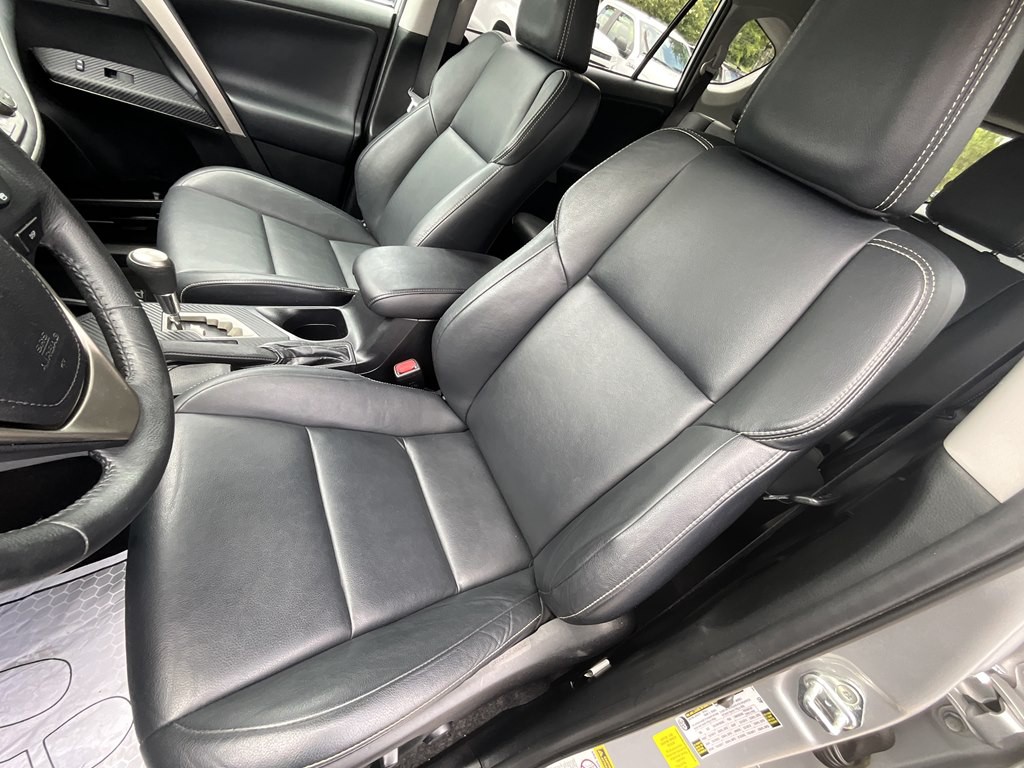 2015 Toyota Rav4 Image 15