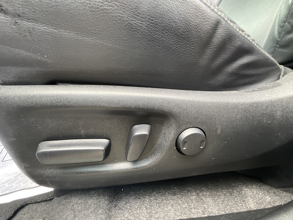 2015 Toyota Rav4 Image 16