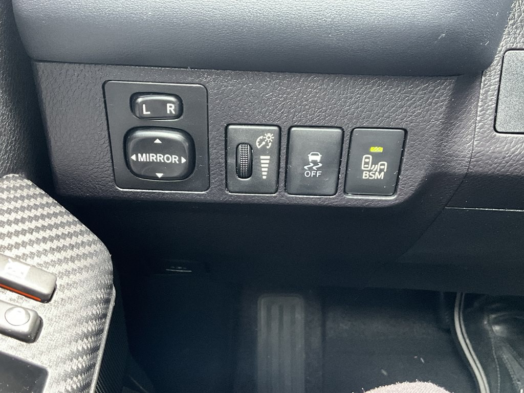 2015 Toyota Rav4 Image 22