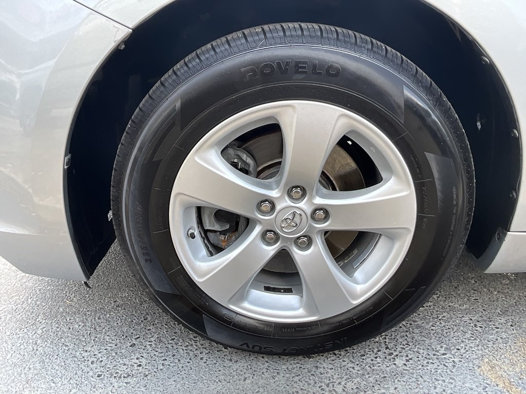 2015 Toyota Sienna Image 9