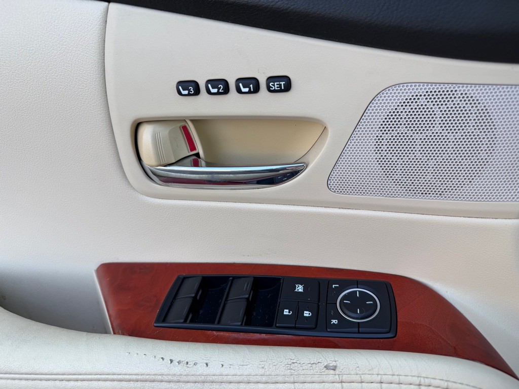 2012 Lexus RX Image 14