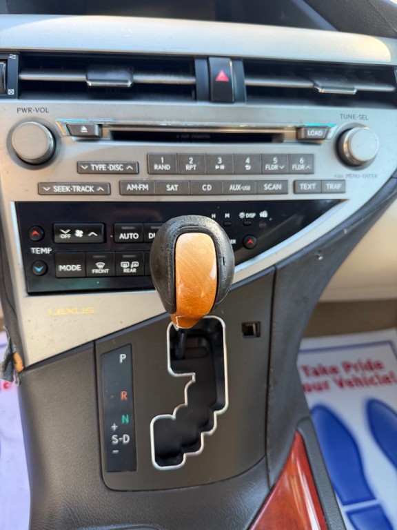 2012 Lexus RX Image 16