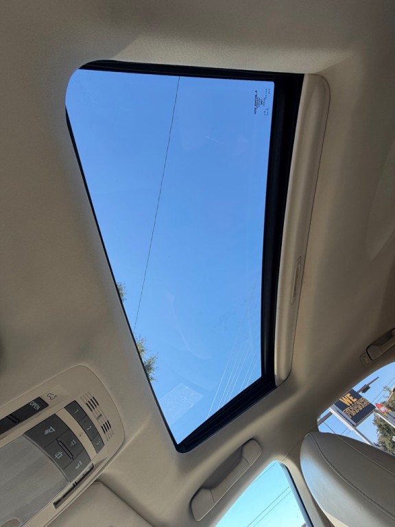 2012 Lexus RX Image 19