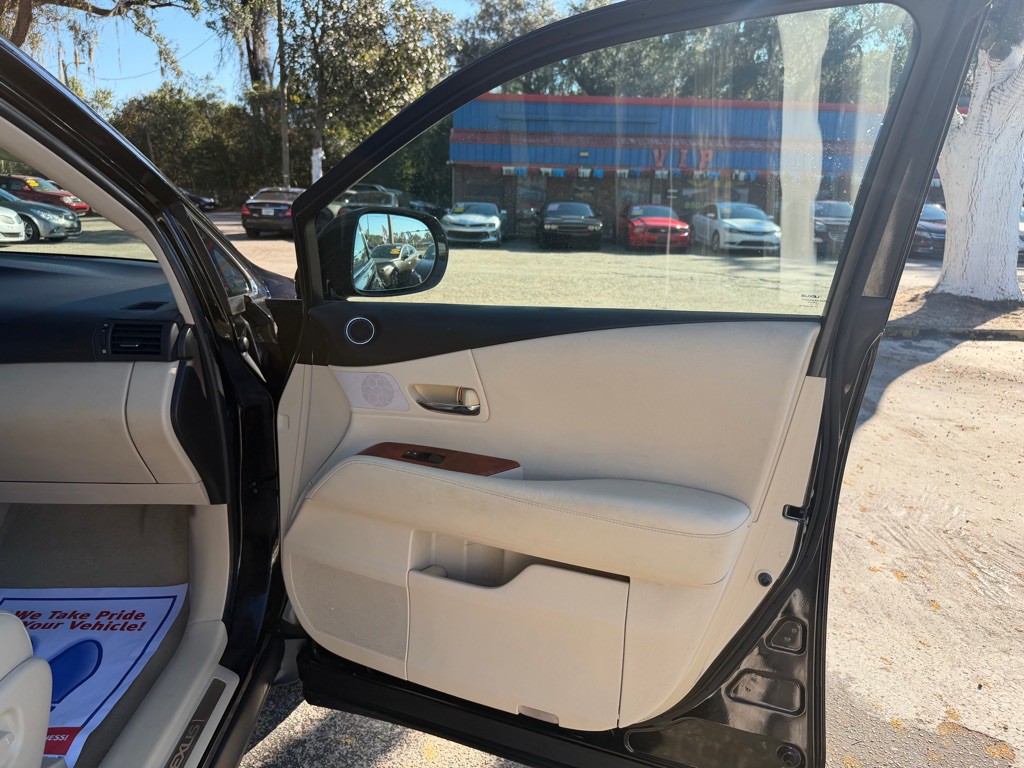 2012 Lexus RX Image 24