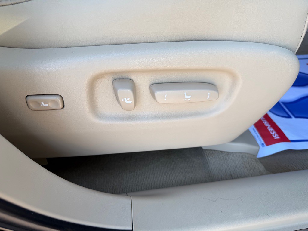 2012 Lexus RX Image 26