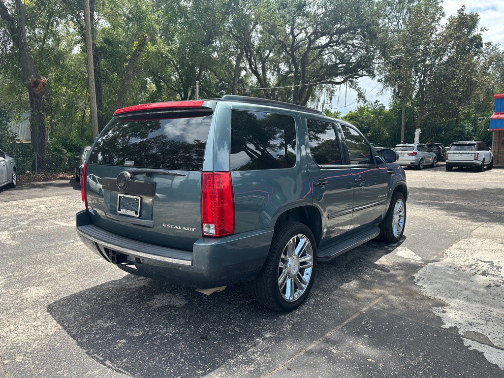 2009 Cadillac Escalade Image 5