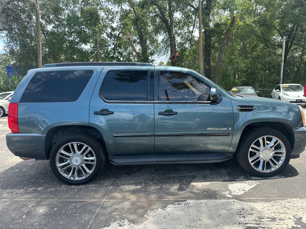 2009 Cadillac Escalade Image 6