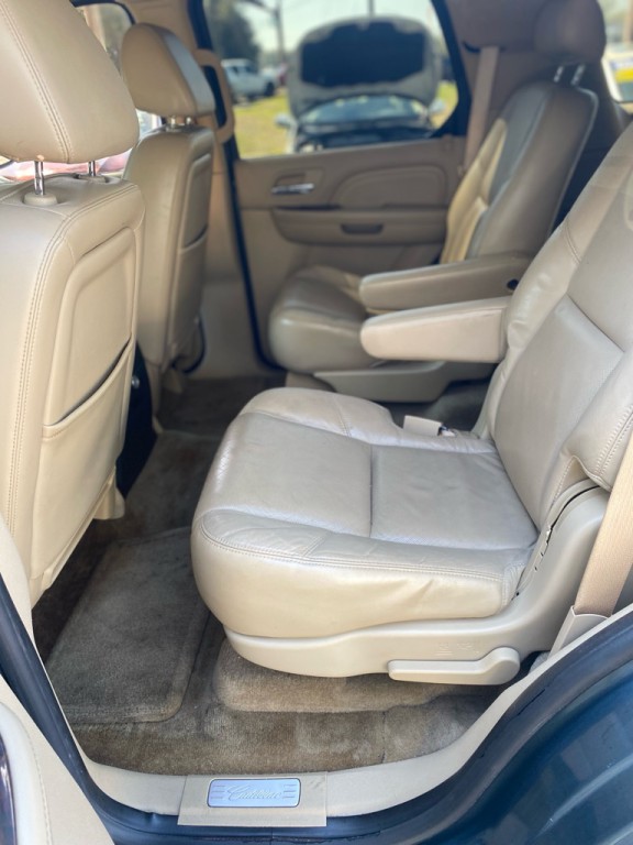 2009 Cadillac Escalade Image 15