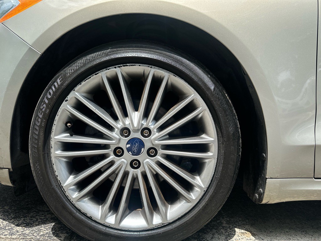 2015 Ford Fusion Image 9