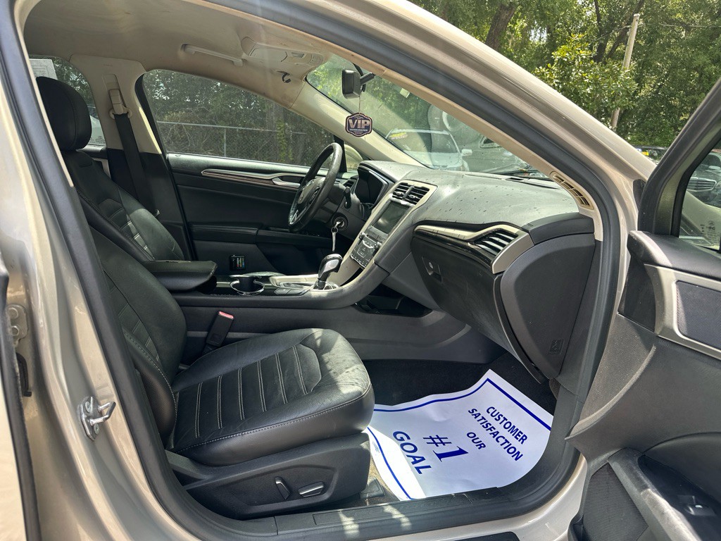2015 Ford Fusion Image 14