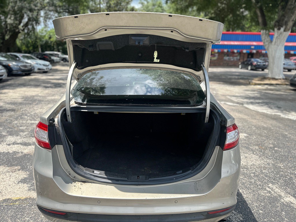 2015 Ford Fusion Image 20