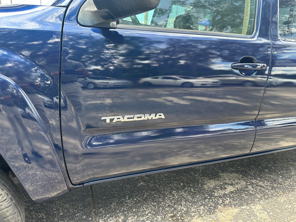 2005 Toyota Tacoma Image 9