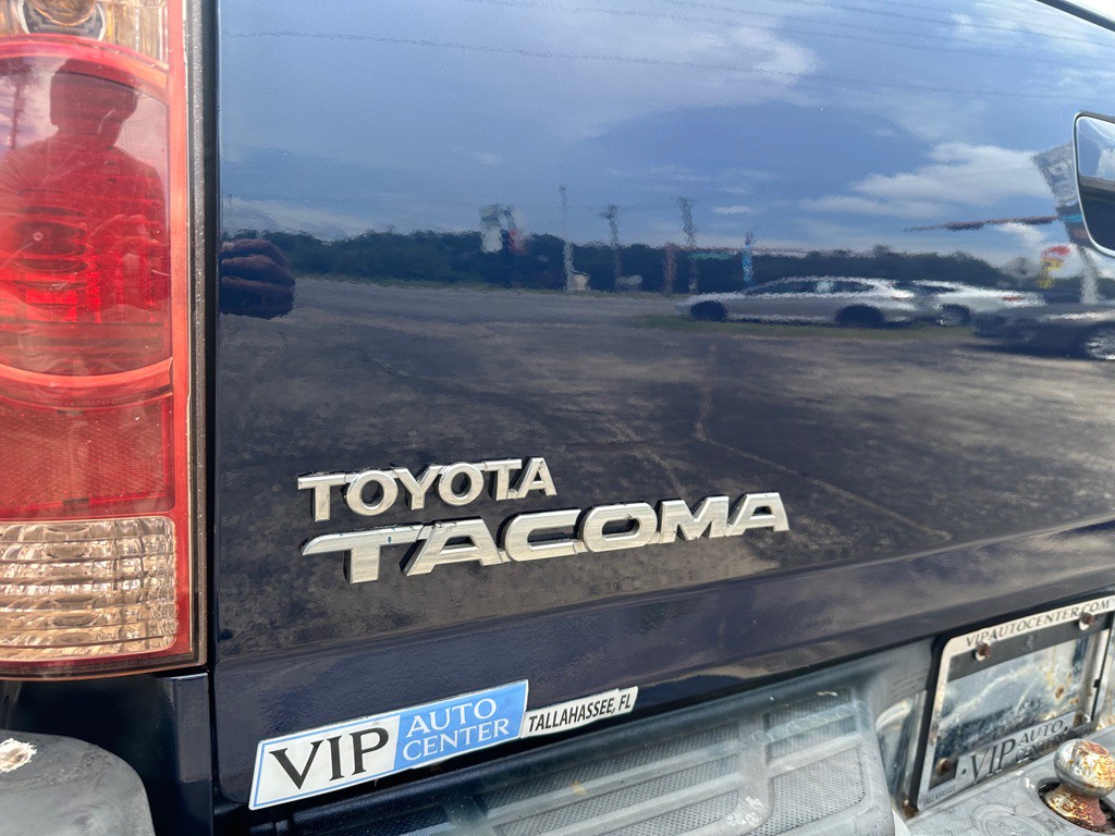 2005 Toyota Tacoma Image 10