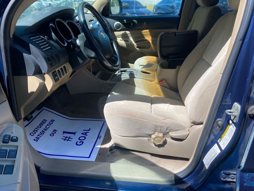 2005 Toyota Tacoma Image 14
