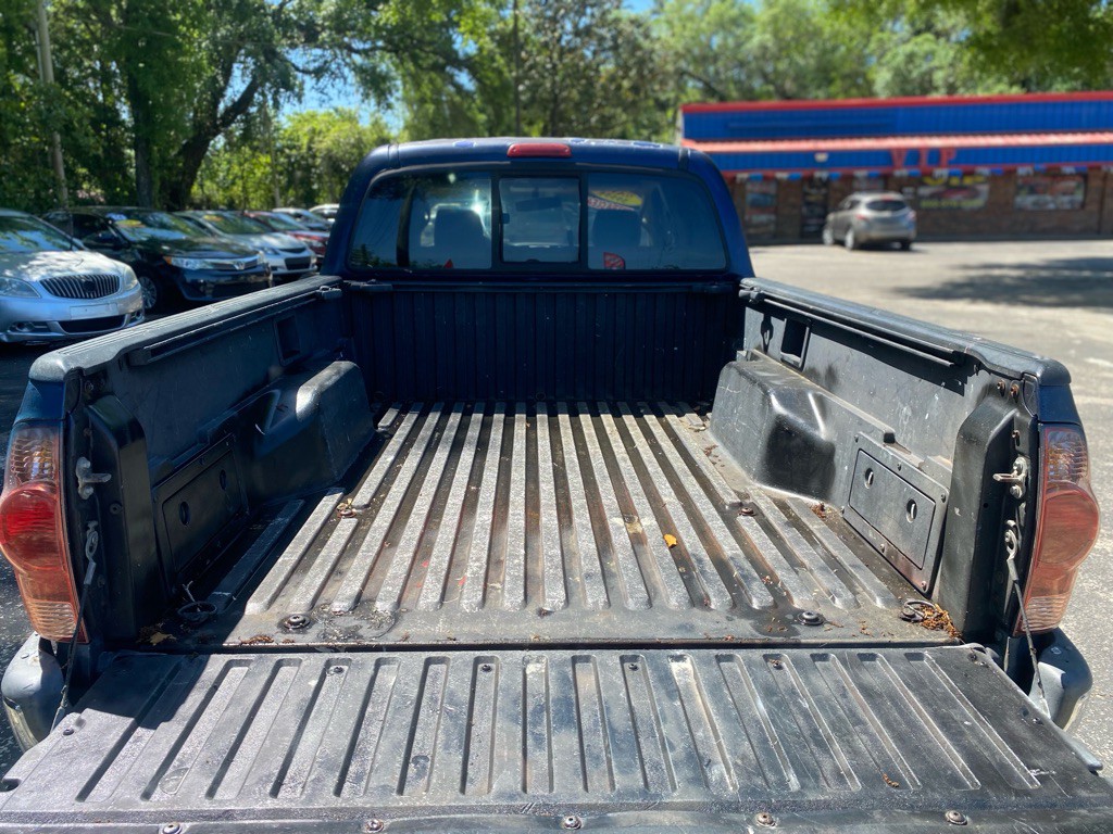 2005 Toyota Tacoma Image 18