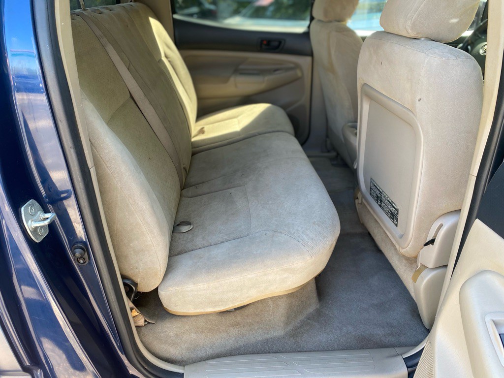 2005 Toyota Tacoma Image 19