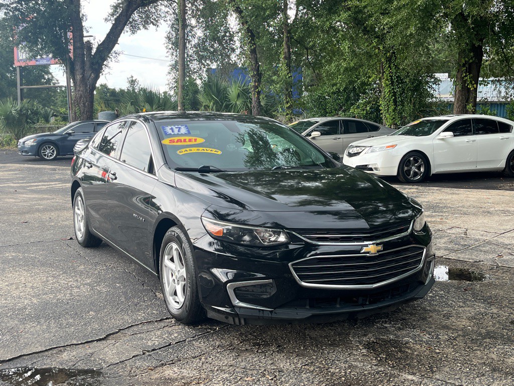 2017 Chevrolet Malibu Image 1