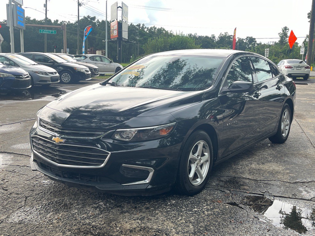 2017 Chevrolet Malibu Image 3