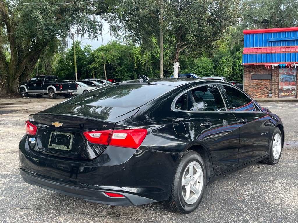 2017 Chevrolet Malibu Image 7