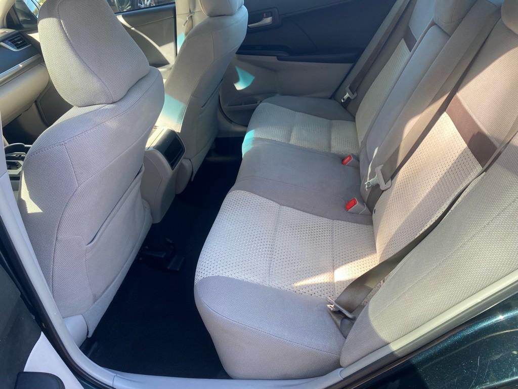2014 Toyota Camry Image 13