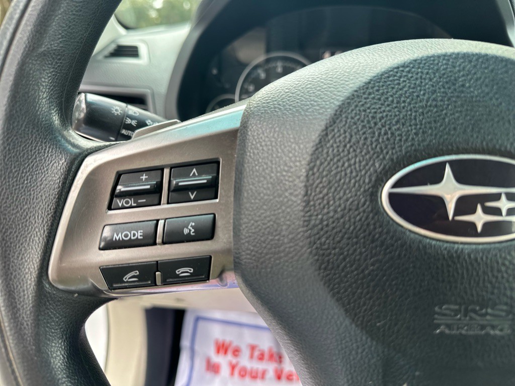 2013 Subaru Legacy Image 17