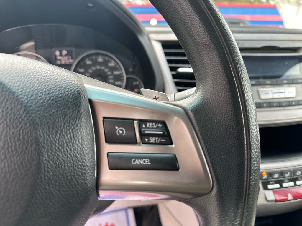 2013 Subaru Legacy Image 18