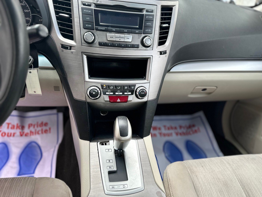 2013 Subaru Legacy Image 20