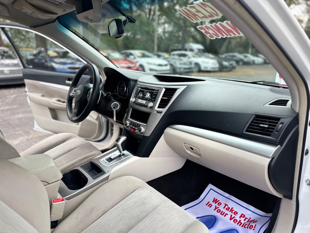 2013 Subaru Legacy Image 26