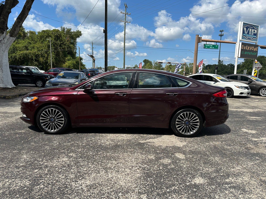 2017 Ford Fusion Image 2