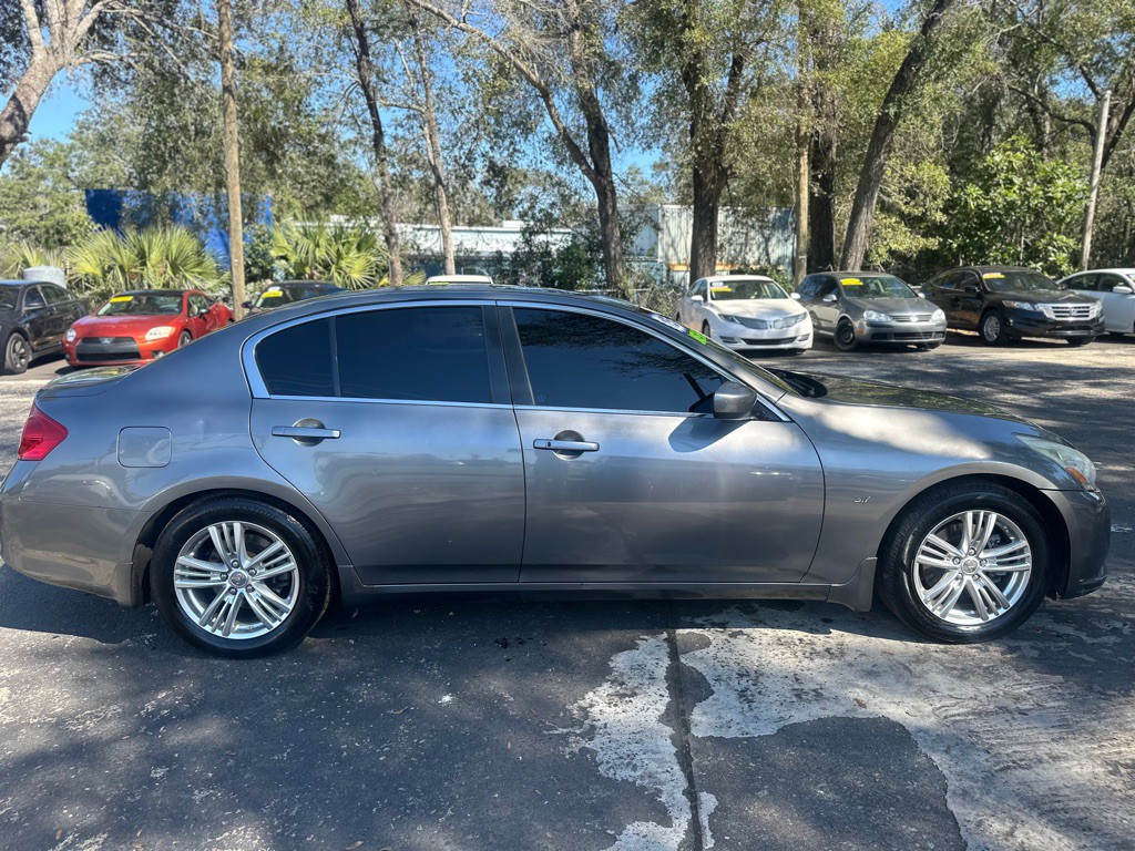 2015 INFINITI Q40 Image 6