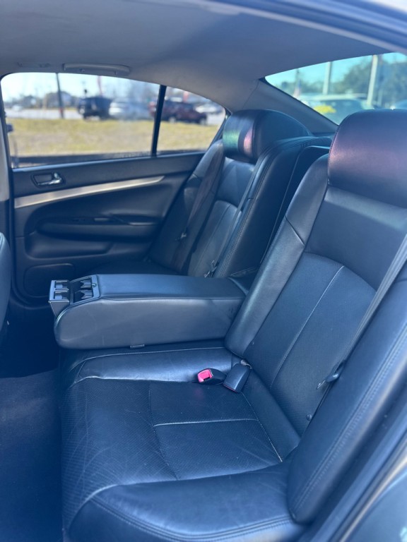 2015 INFINITI Q40 Image 13