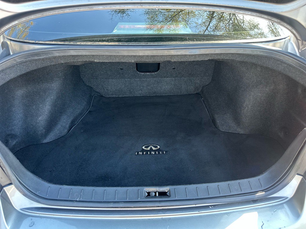 2015 INFINITI Q40 Image 15