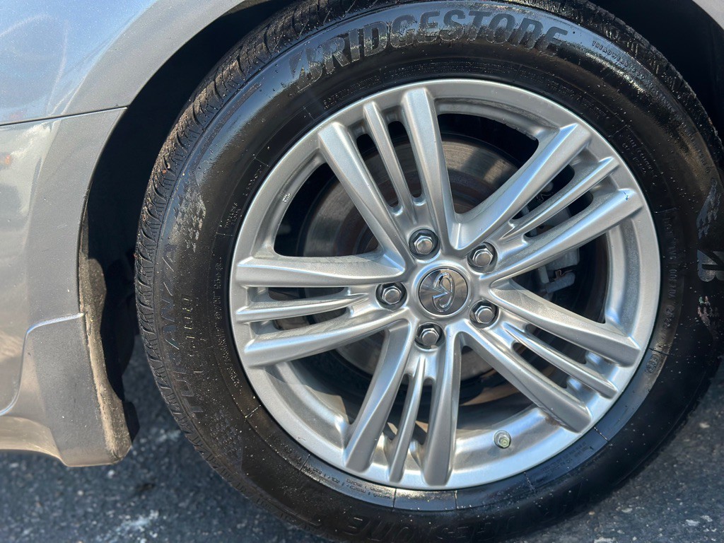2015 INFINITI Q40 Image 21