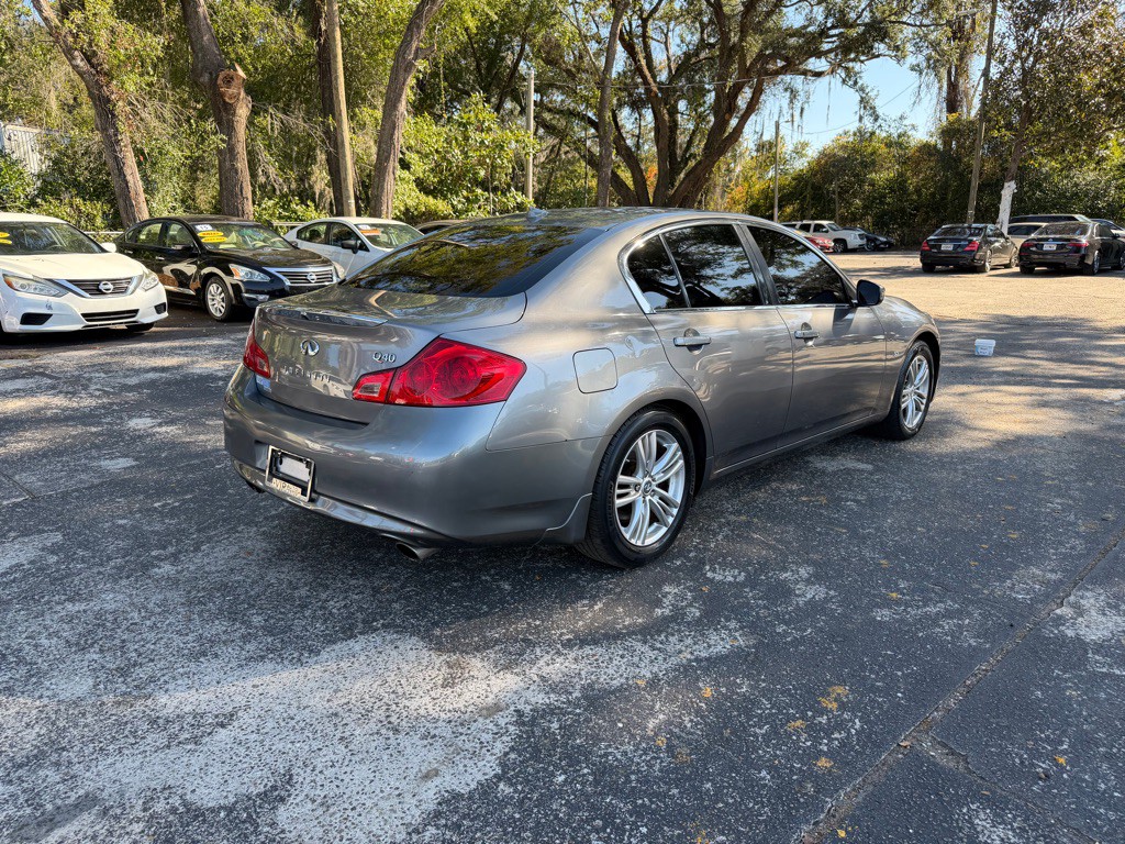 2015 INFINITI Q40 Image 6
