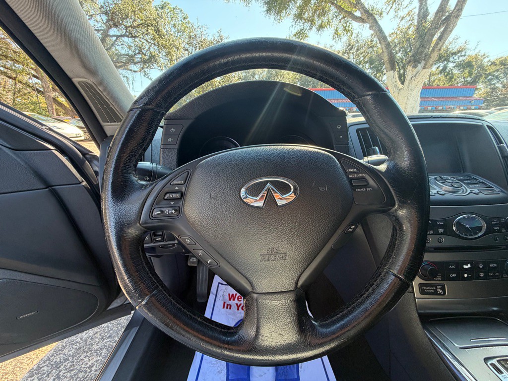 2015 INFINITI Q40 Image 12