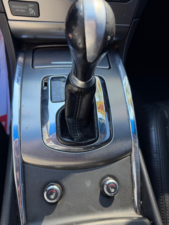 2015 INFINITI Q40 Image 17