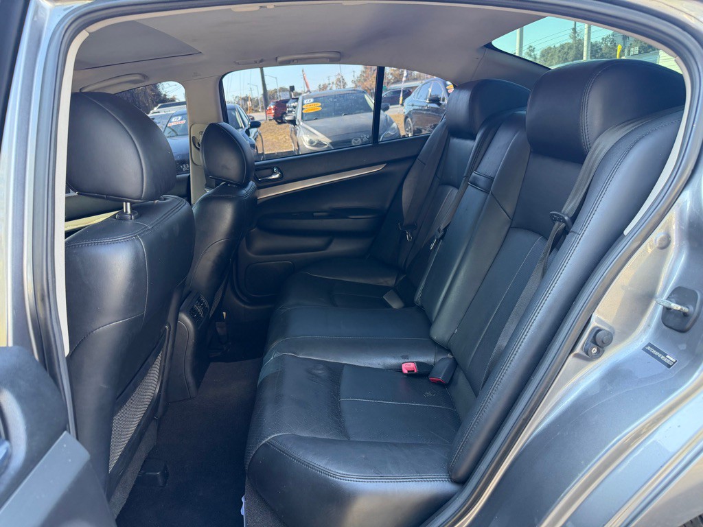 2015 INFINITI Q40 Image 23