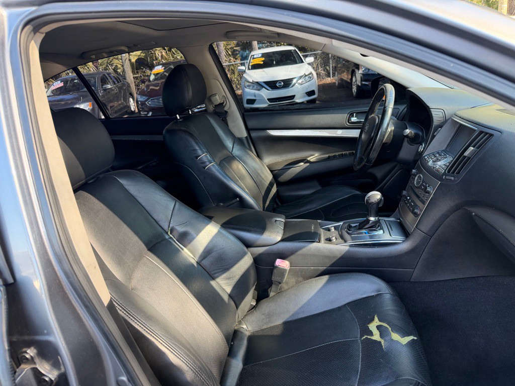 2015 INFINITI Q40 Image 28