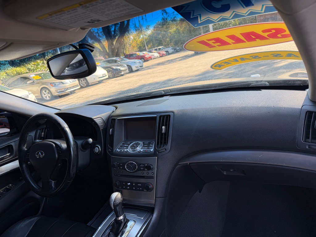 2015 INFINITI Q40 Image 29