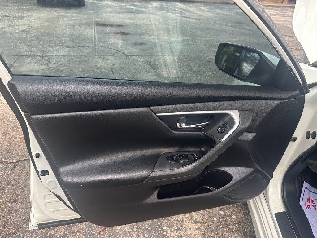2018 Nissan Altima Image 14