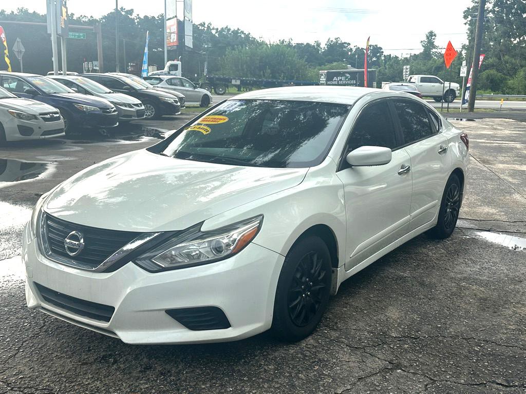 2018 Nissan Altima Image 1