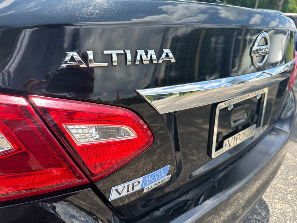 2017 Nissan Altima Image 13