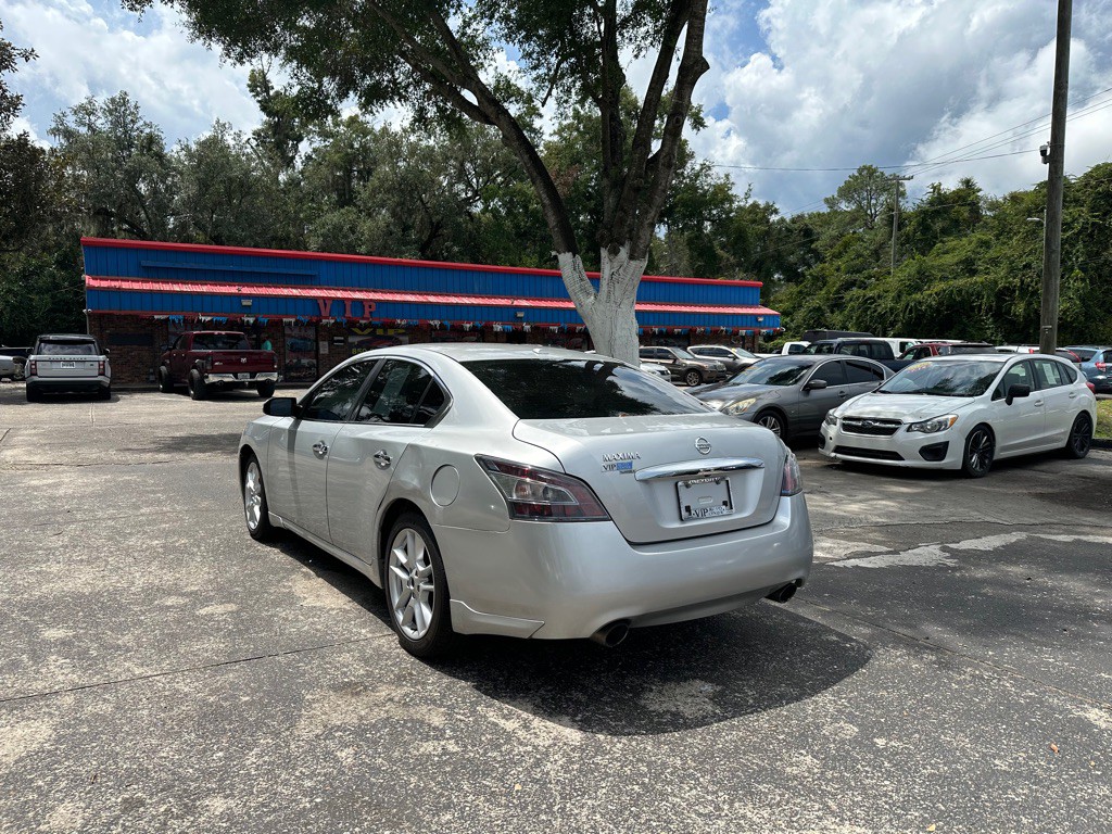 2013 Nissan Maxima Image 2